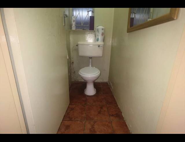 5 BEDROOM HOUSE FOR SALE IN STRUBENVALE